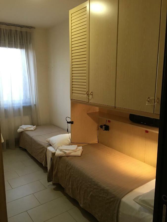 Suite Carpiano Melegnano Extérieur photo